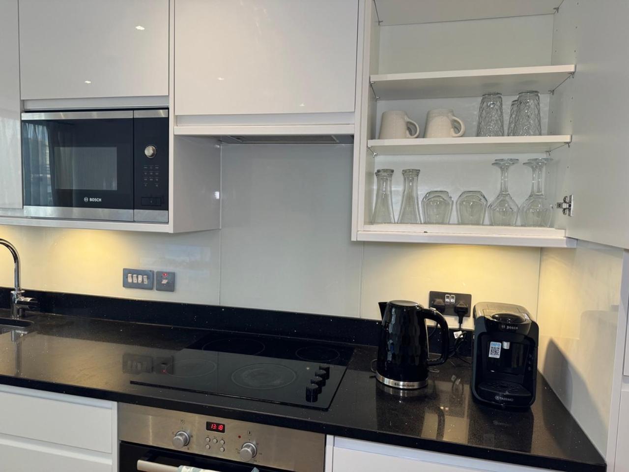 Luxury 2 Bedroom Apartment In Central Croydon With Free Parking Ngoại thất bức ảnh