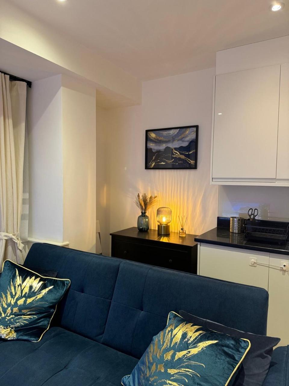 Luxury 2 Bedroom Apartment In Central Croydon With Free Parking Ngoại thất bức ảnh